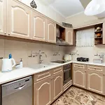 Castellano Apartman *