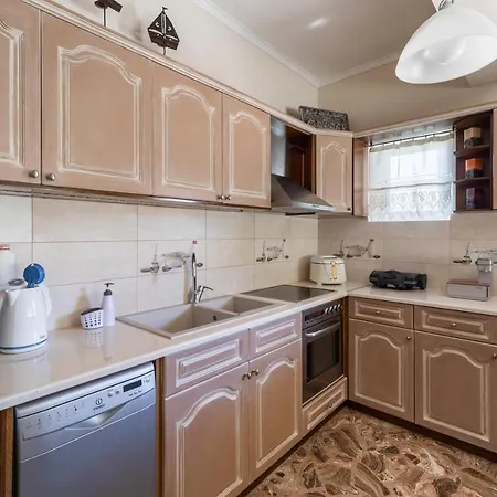 Castellano * Monemvasía