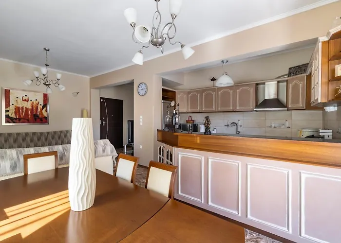 Castellano * מונמבאסיה